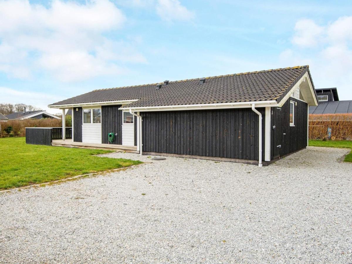Three-Bedroom Holiday Home In Juelsminde 18 Sonderby  Kültér fotó