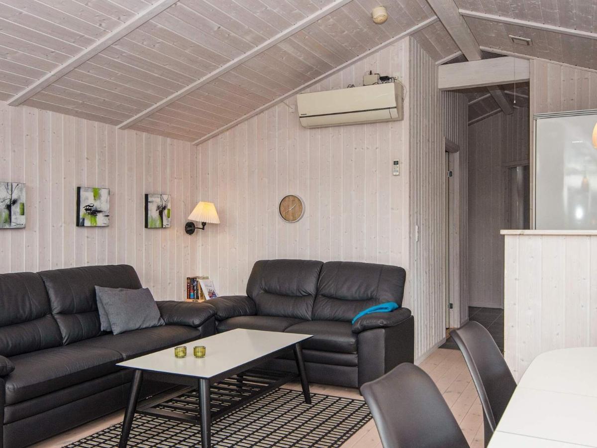 Three-Bedroom Holiday Home In Juelsminde 18 Sonderby  Kültér fotó